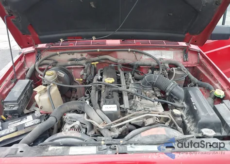 1996 Jeep Cherokee Se z USA, uszkodzony, nr VIN 1J4FN28S4TL282394